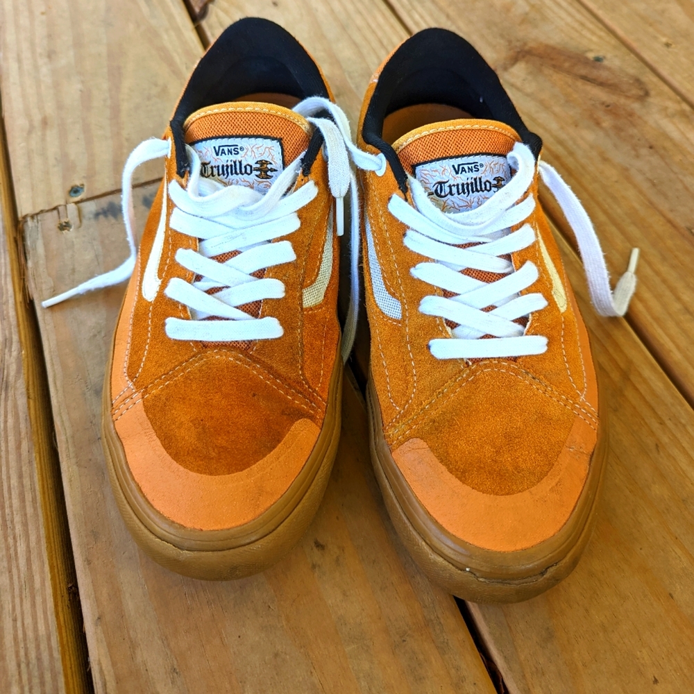 Orange Vans Trujillo